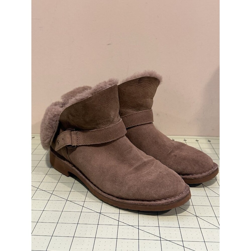 Ugg Aubrielle Boots‎ Size 7